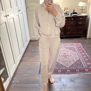 Mango Cream Jogger and Matching Sweatshirt lounge set brand new